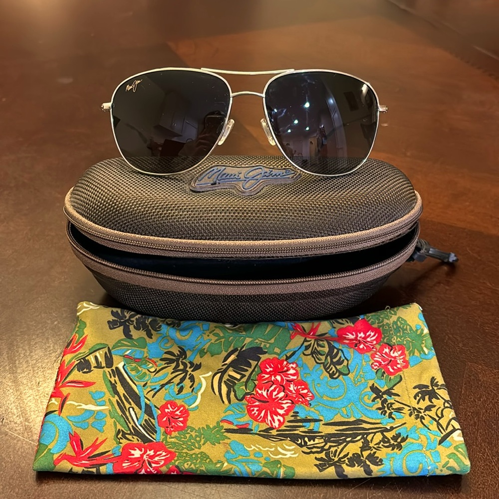 Maui Jim Cliff House Aviators